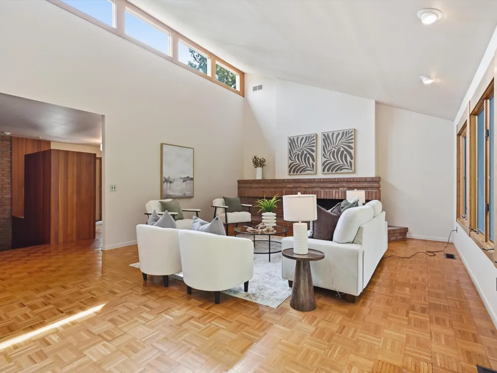 17 Regent Drive Ann Arbor, MI 48104