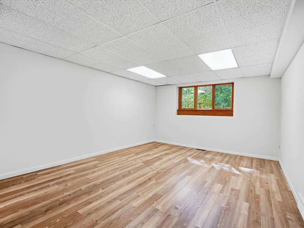 17 Regent Drive Ann Arbor, MI 48104
