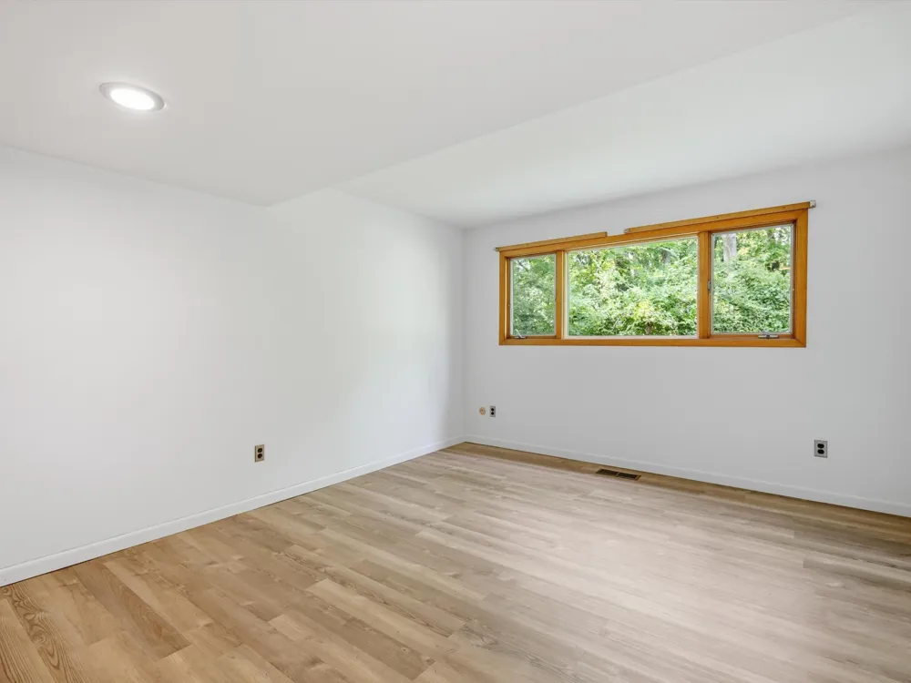 17 Regent Drive Ann Arbor, MI 48104
