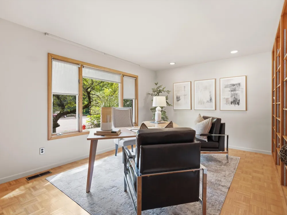 17 Regent Drive Ann Arbor, MI 48104