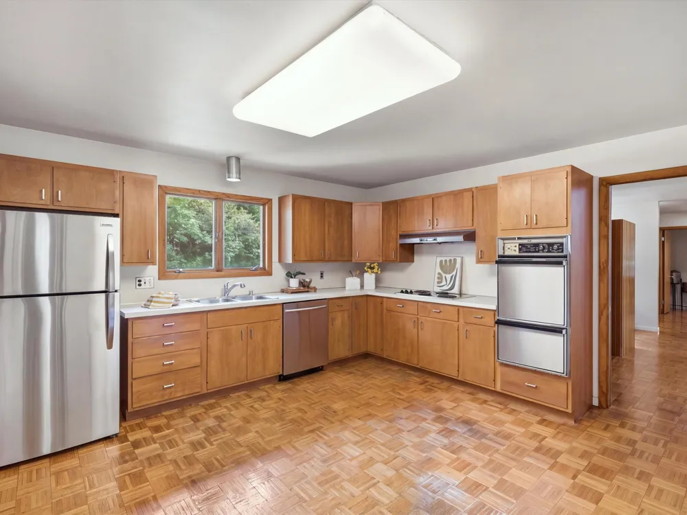 17 Regent Drive Ann Arbor, MI 48104