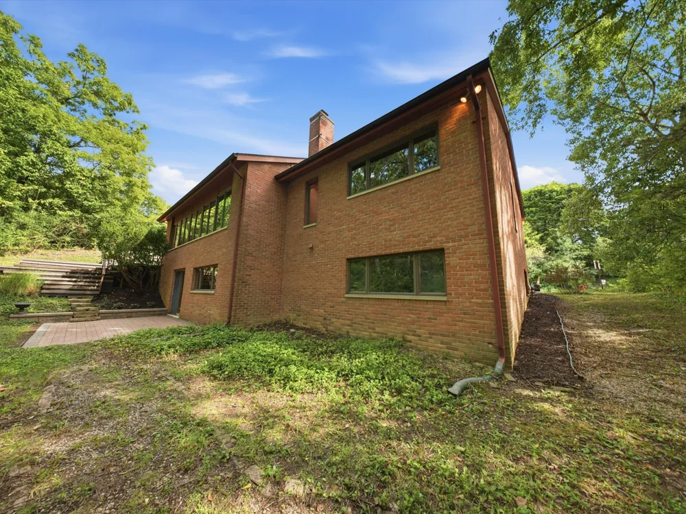 17 Regent Drive Ann Arbor, MI 48104