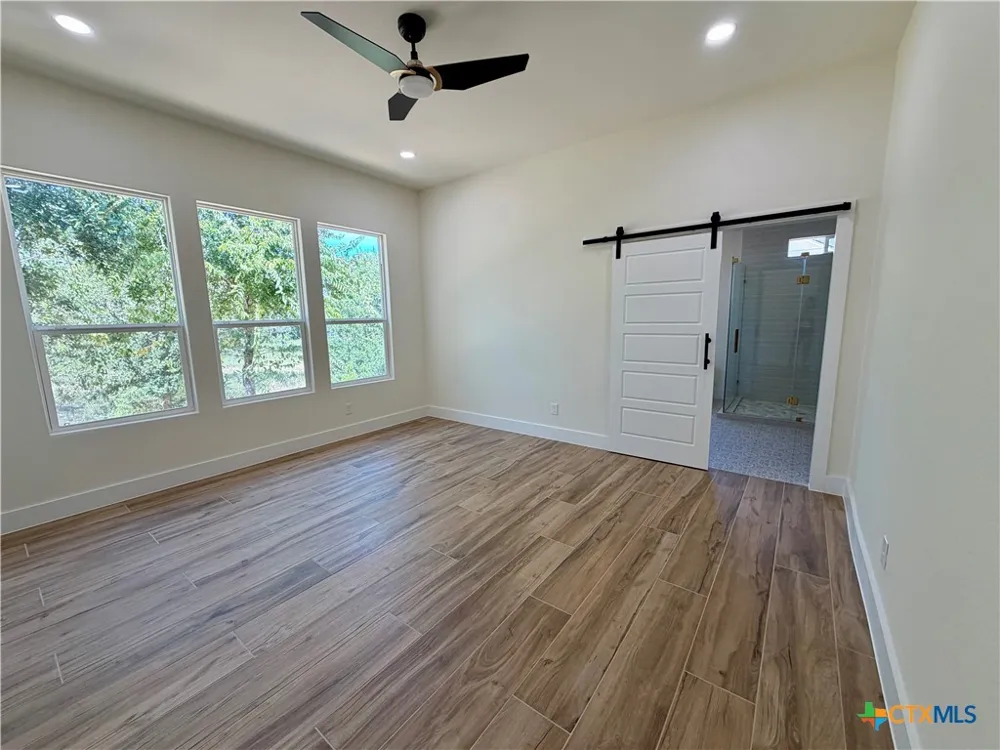 7022 Circle Oak Drive Bulverde, TX 78163