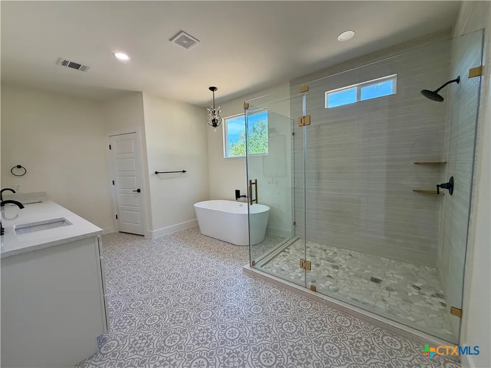7022 Circle Oak Drive Bulverde, TX 78163