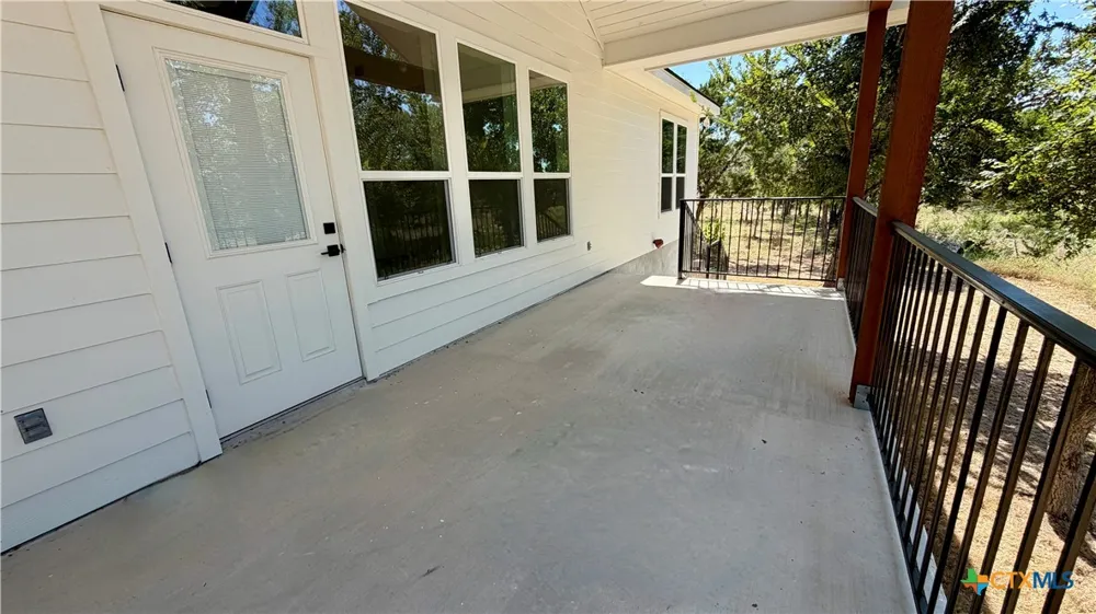 7022 Circle Oak Drive Bulverde, TX 78163