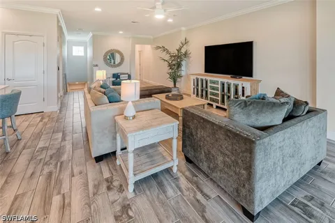 Avalon Circle #807