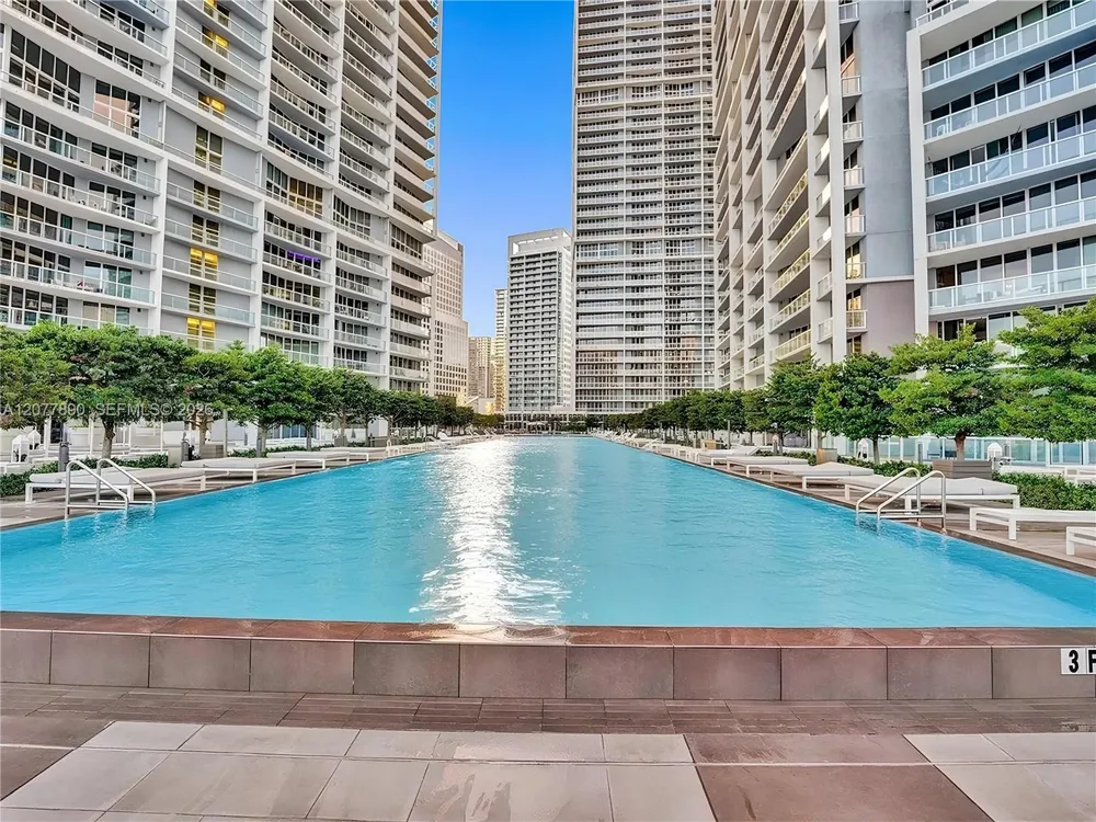 495 Brickell Ave #2707 Miami, FL 33131
