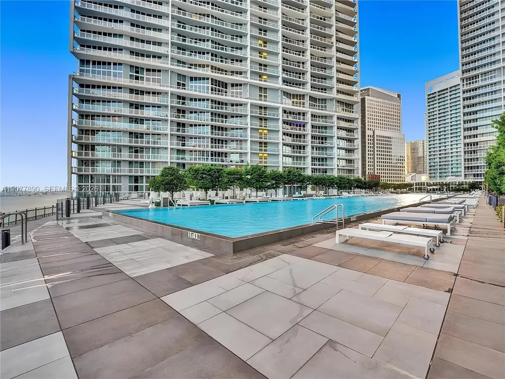 495 Brickell Ave #2707 Miami, FL 33131