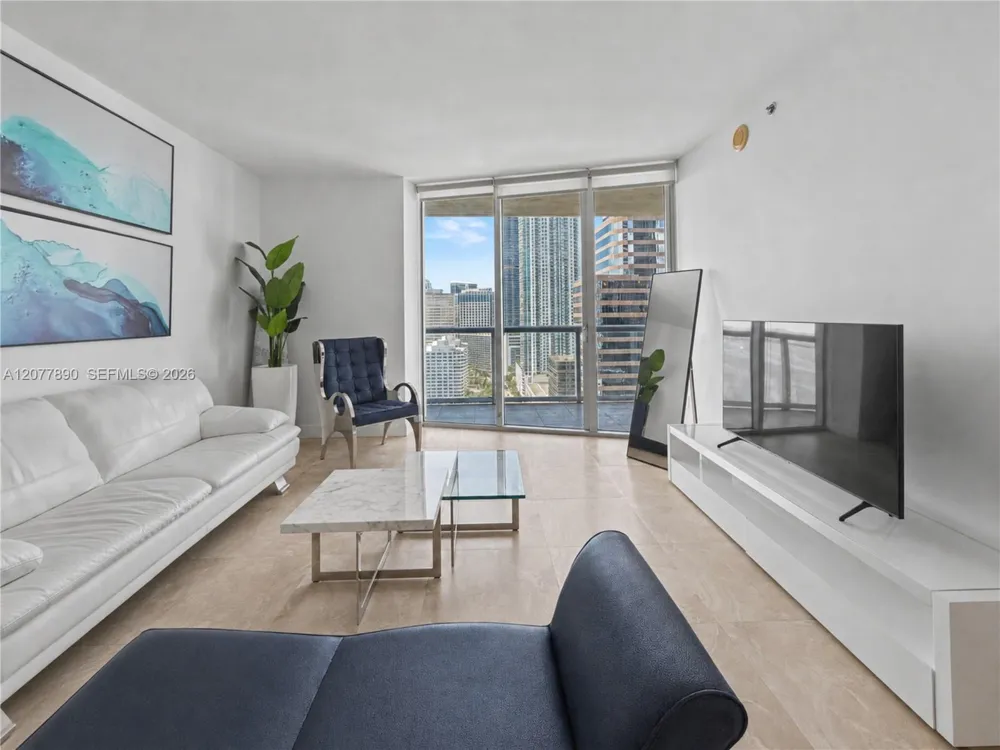 495 Brickell Ave #2707 Miami, FL 33131