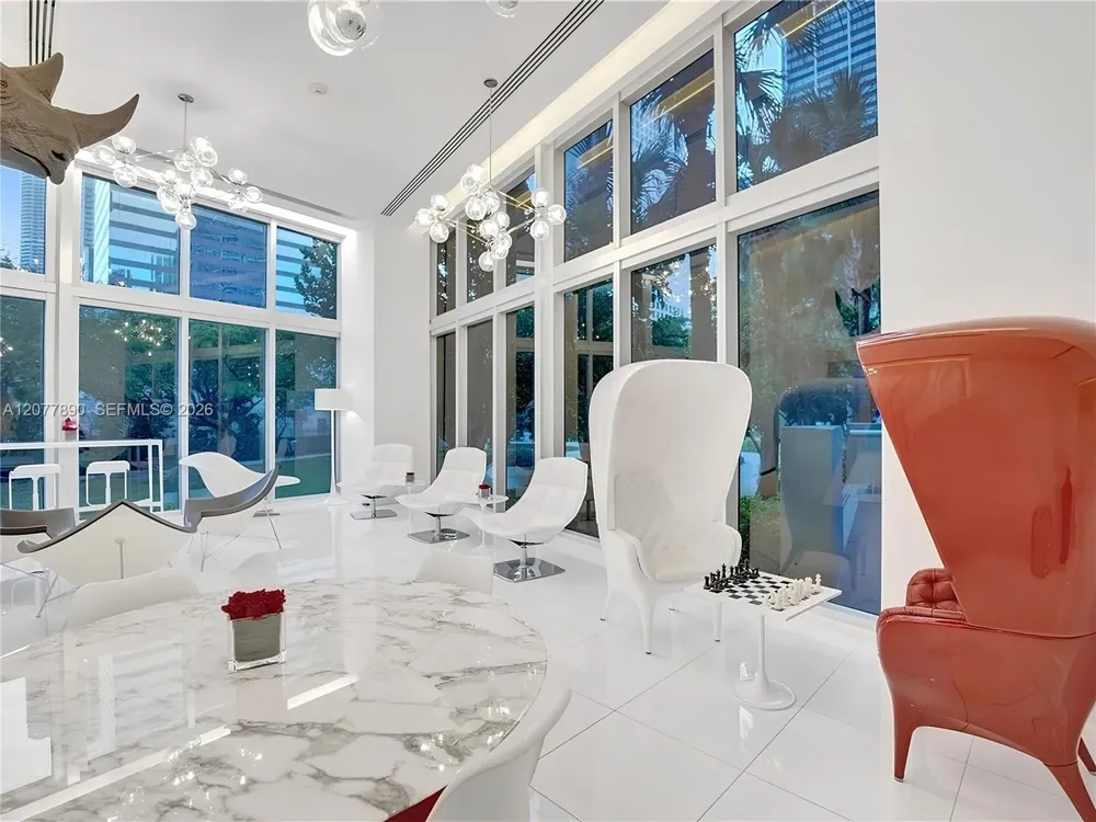 495 Brickell Ave #2707 Miami, FL 33131