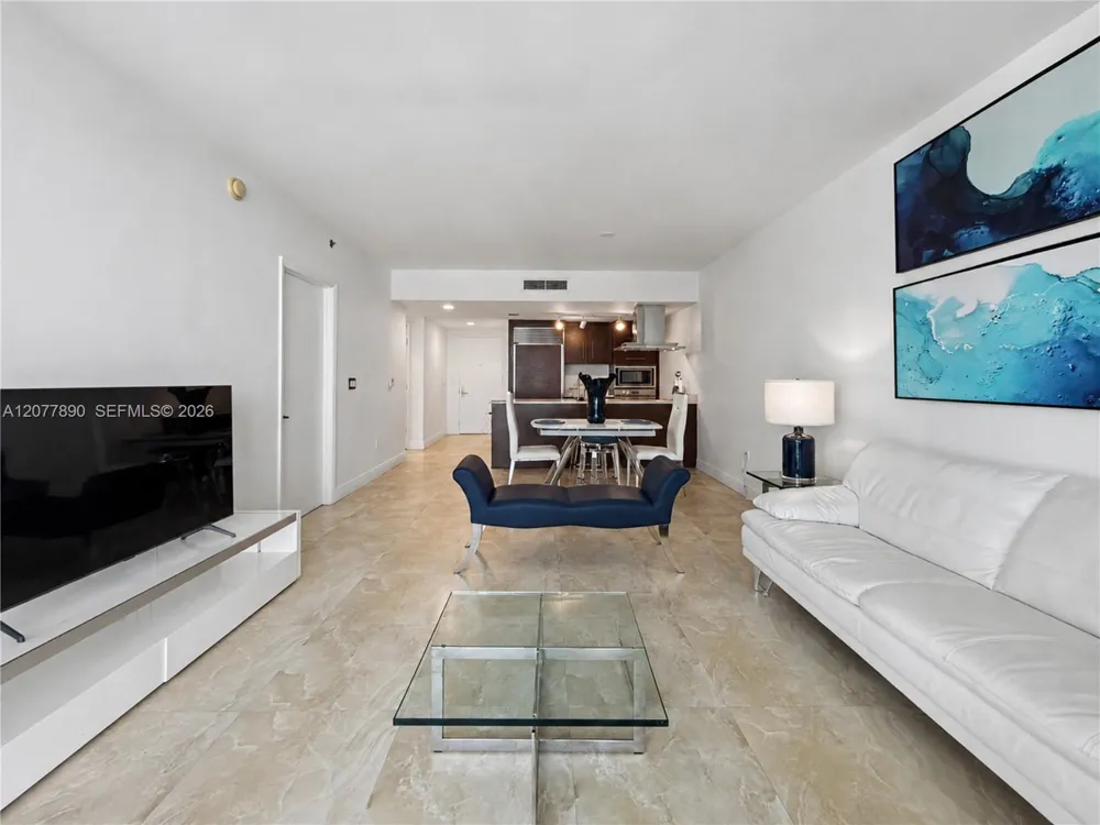 495 Brickell Ave #2707 Miami, FL 33131