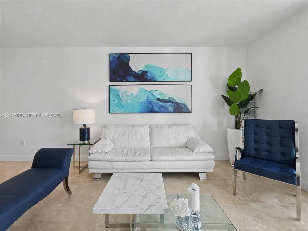 495 Brickell Ave #2707 Miami, FL 33131