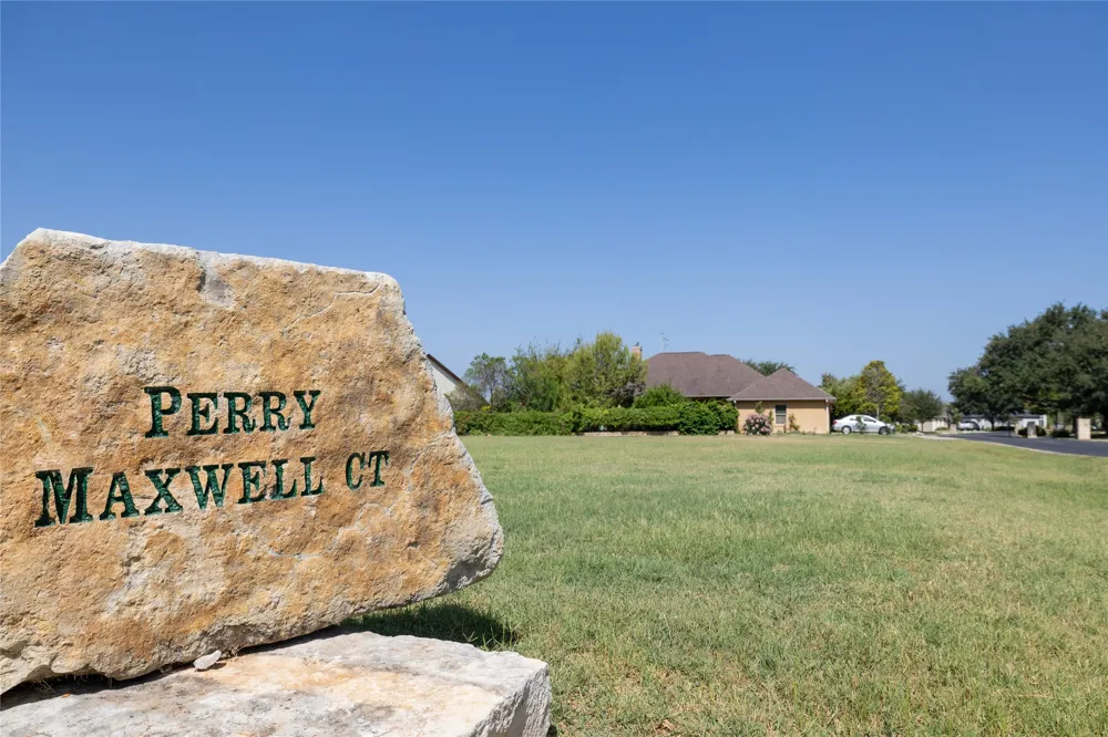 103 Perry Maxwell. Court New Braunfels, TX 78130