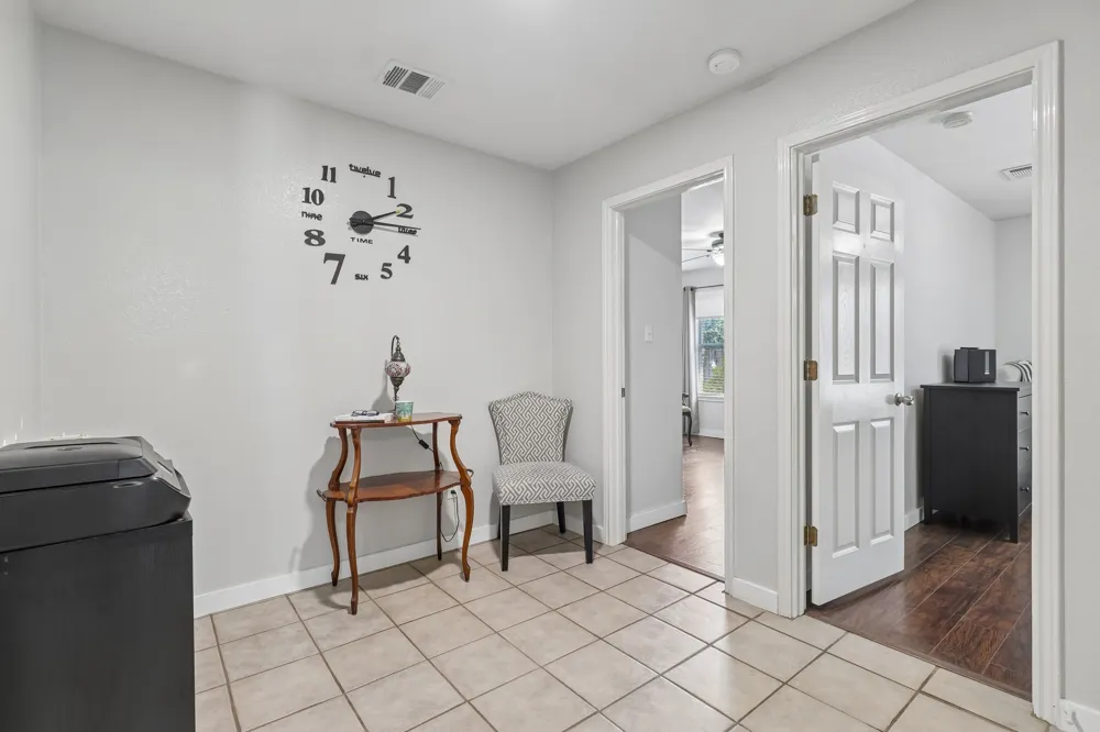302 Lone Star Boulevard Hutto, TX 78634