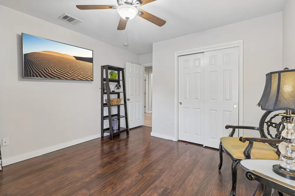 302 Lone Star Boulevard Hutto, TX 78634