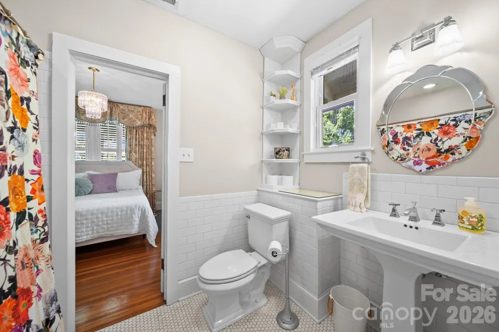 424 S York Street Gastonia, NC 28052