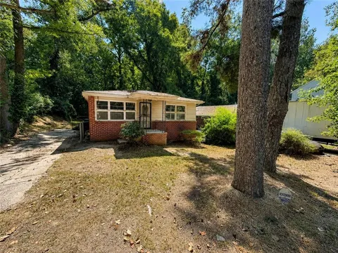 223 Childs Drive NW