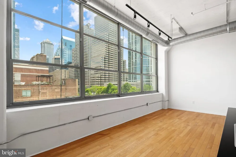 2200 ARCH STREET #505 Philadelphia, PA 19103