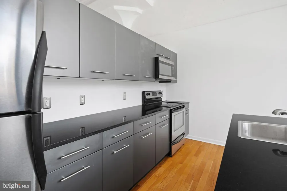 2200 ARCH STREET #505 Philadelphia, PA 19103