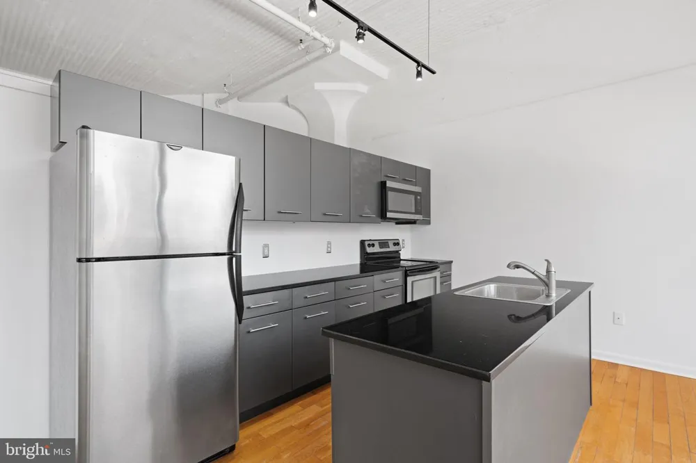 2200 ARCH STREET #505 Philadelphia, PA 19103