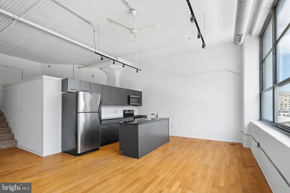 2200 ARCH STREET #505 Philadelphia, PA 19103