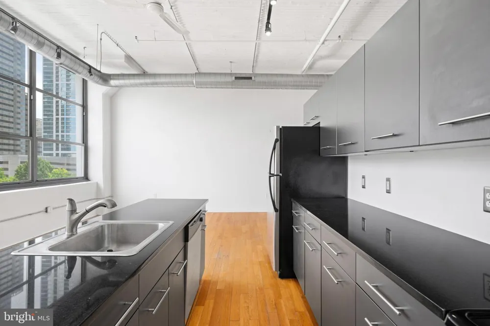 2200 ARCH STREET #505 Philadelphia, PA 19103
