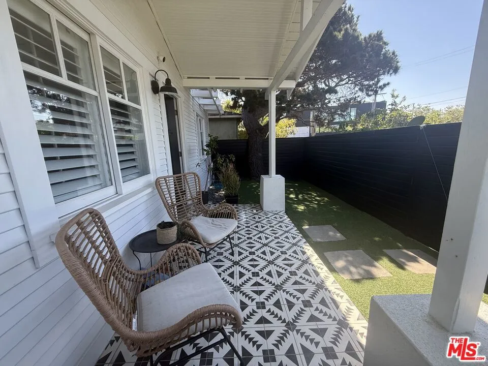 1605 Cabrillo Avenue Venice, CA 90291