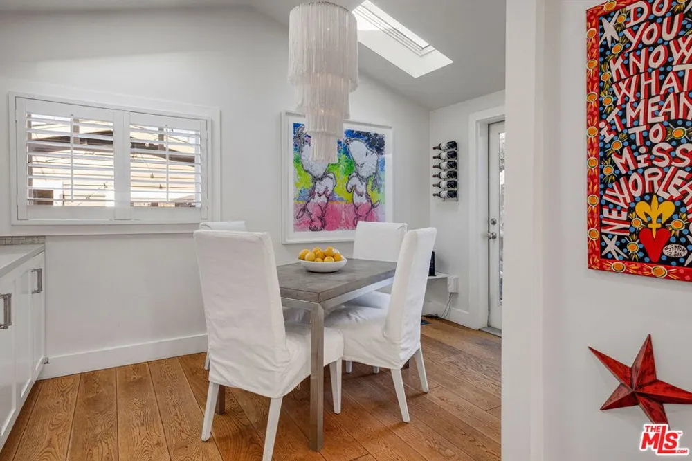 1605 Cabrillo Avenue Venice, CA 90291