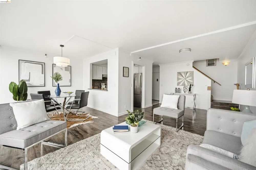 801 Franklin St #1406 Oakland, CA 94607