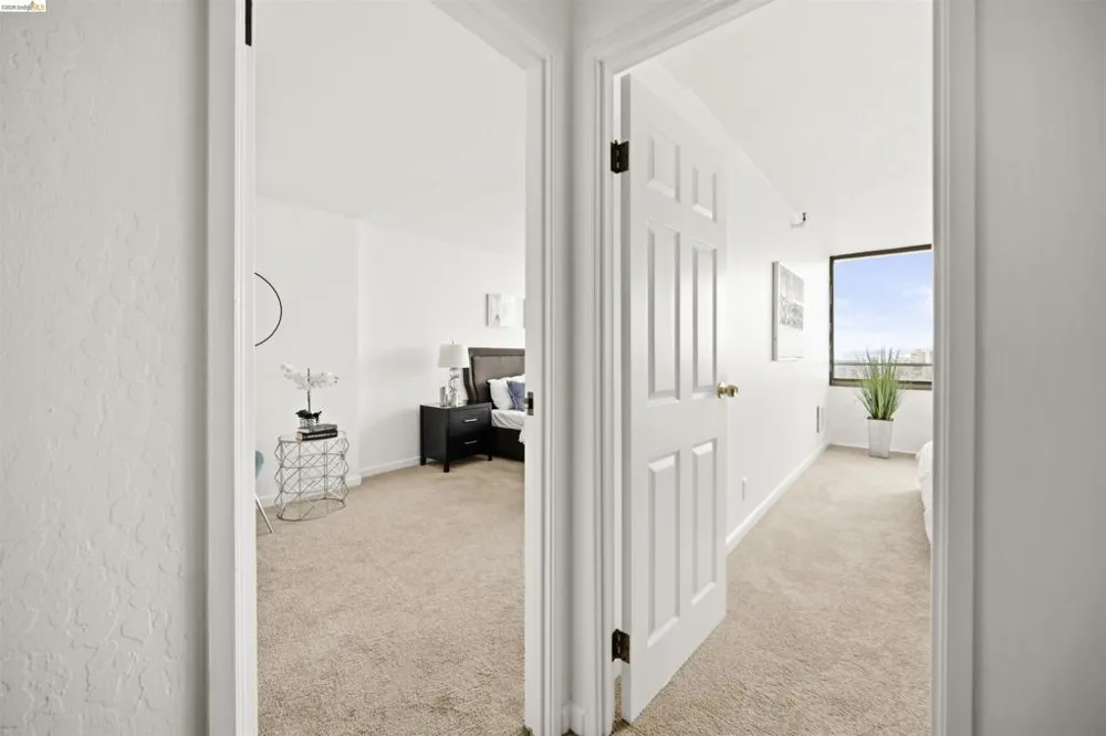 801 Franklin St #1406 Oakland, CA 94607