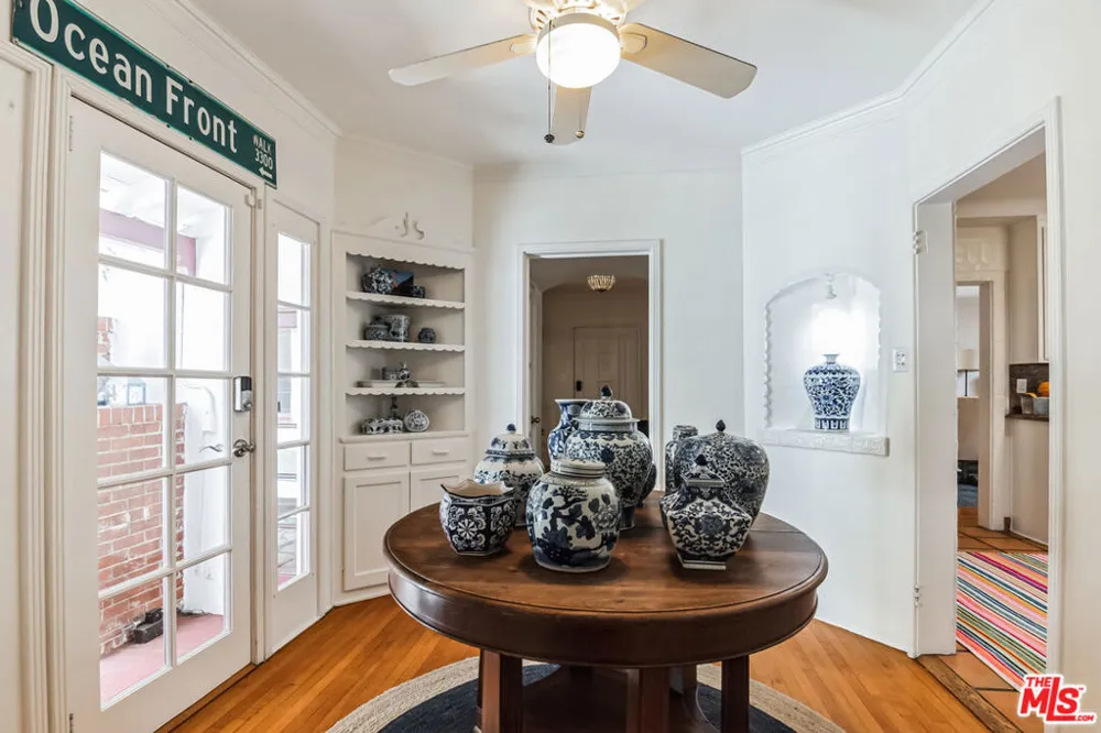 451 Veteran Avenue Los Angeles, CA 90024