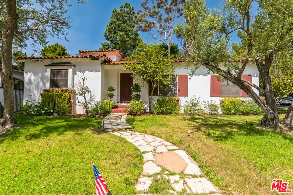 451 Veteran Avenue Los Angeles, CA 90024