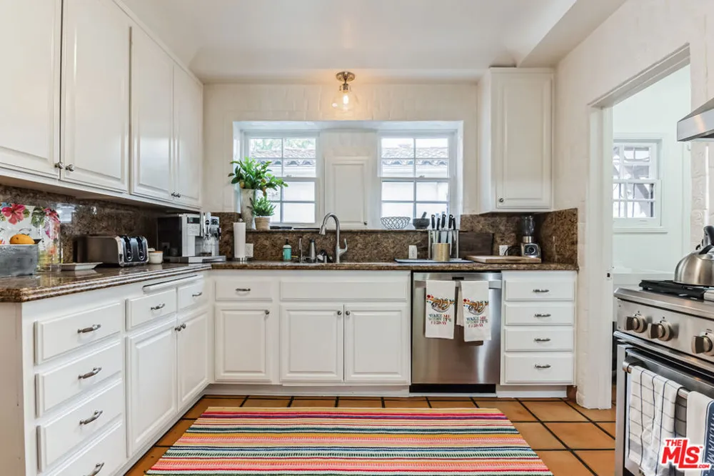 451 Veteran Avenue Los Angeles, CA 90024
