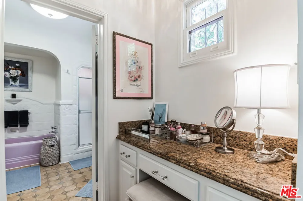 451 Veteran Avenue Los Angeles, CA 90024