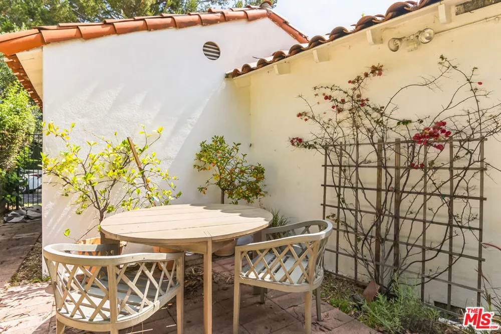451 Veteran Avenue Los Angeles, CA 90024