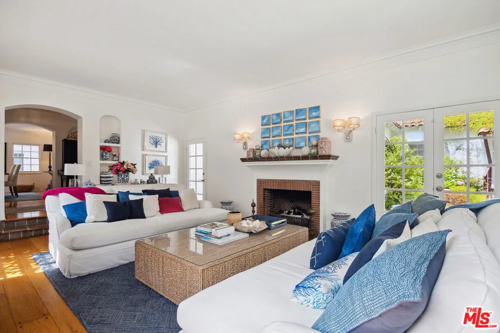 451 Veteran Avenue Los Angeles, CA 90024
