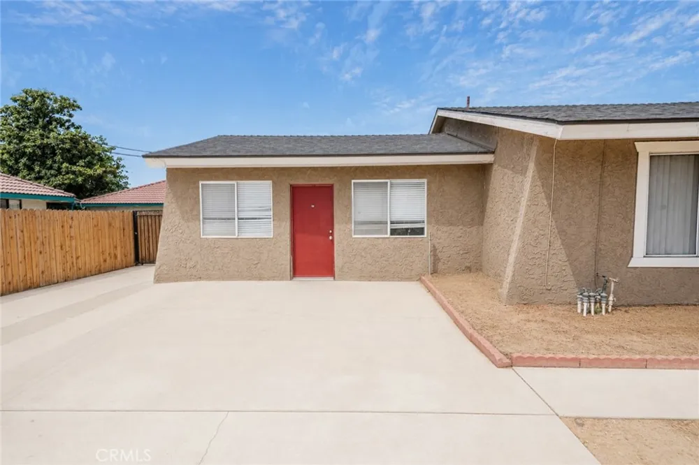732 S Acacia Rialto, CA 92376