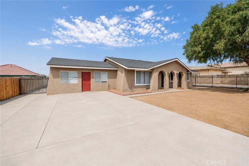 732 S Acacia Rialto, CA 92376
