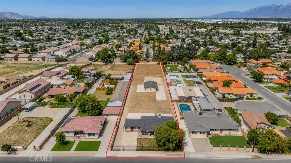 732 S Acacia Rialto, CA 92376