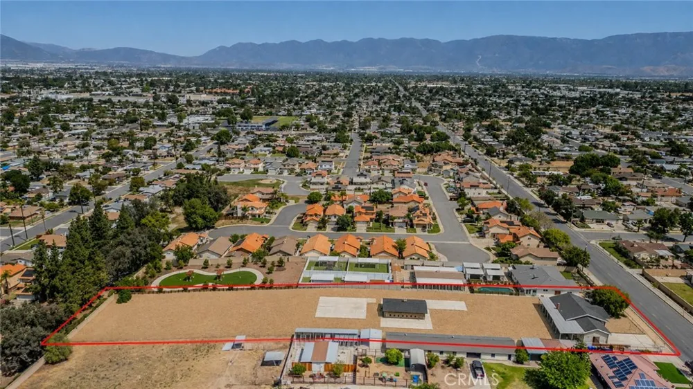 732 S Acacia Rialto, CA 92376