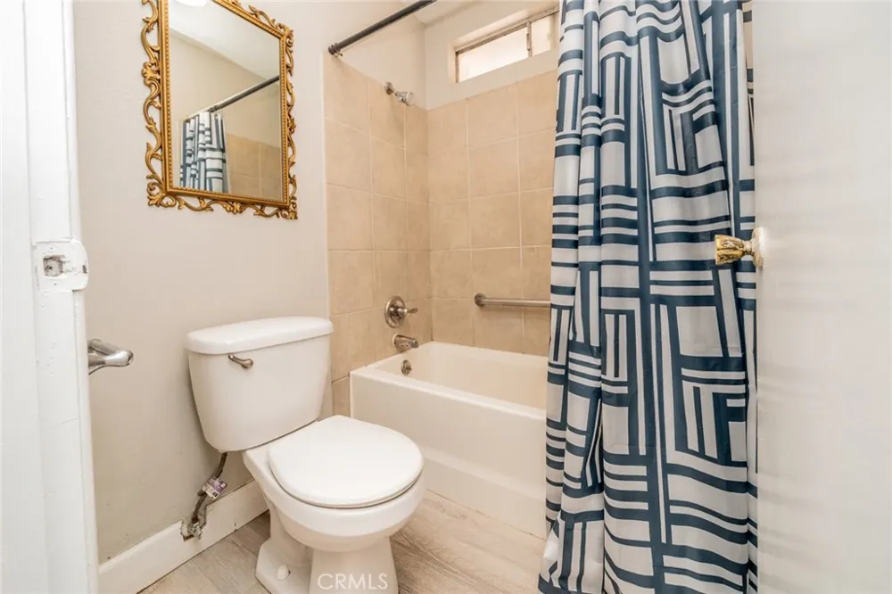 732 S Acacia Rialto, CA 92376