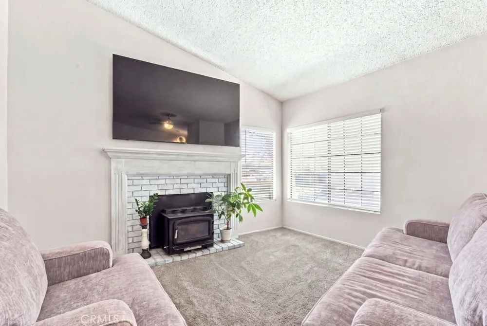 12446 Mount Baldy Victorville, CA 92392