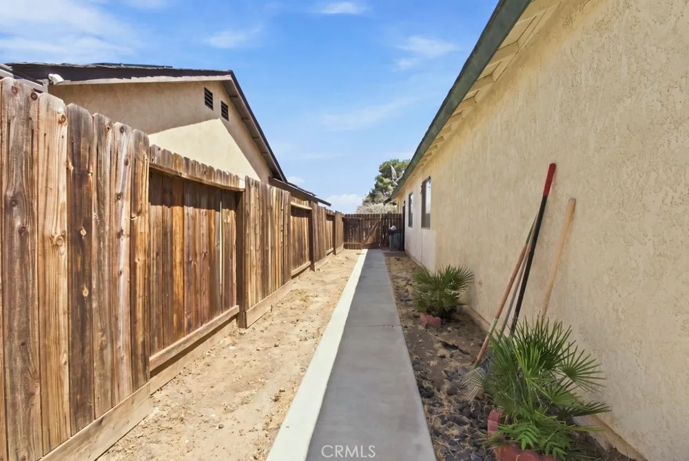 12446 Mount Baldy Victorville, CA 92392