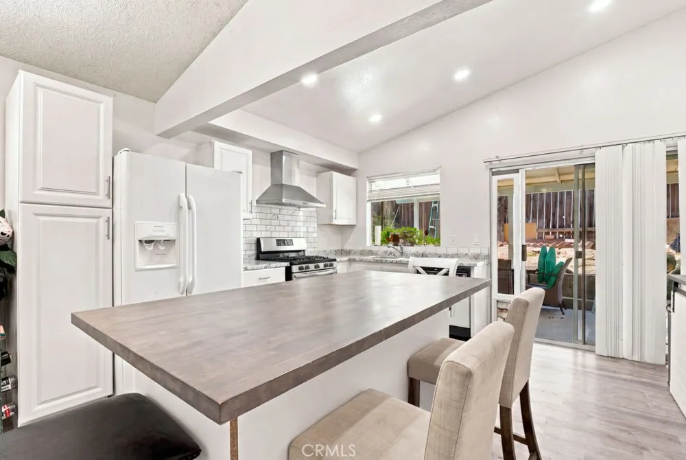 12446 Mount Baldy Victorville, CA 92392
