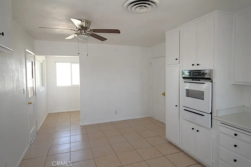 25626 Eaton Barstow, CA 92311