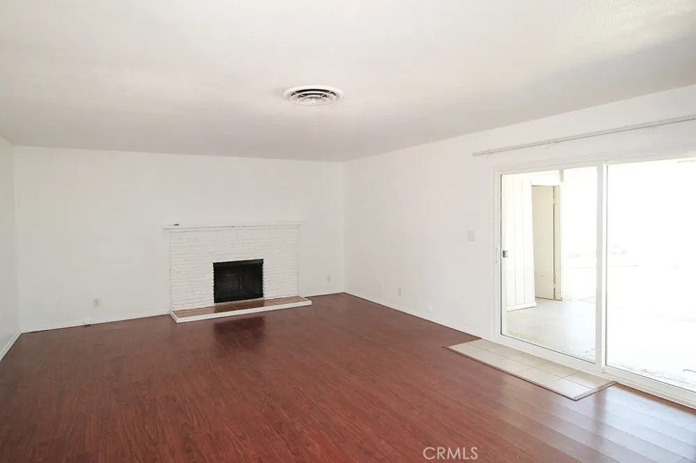 25626 Eaton Barstow, CA 92311