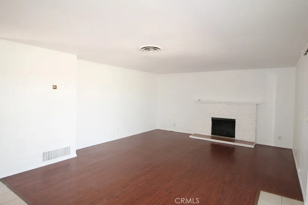 25626 Eaton Barstow, CA 92311