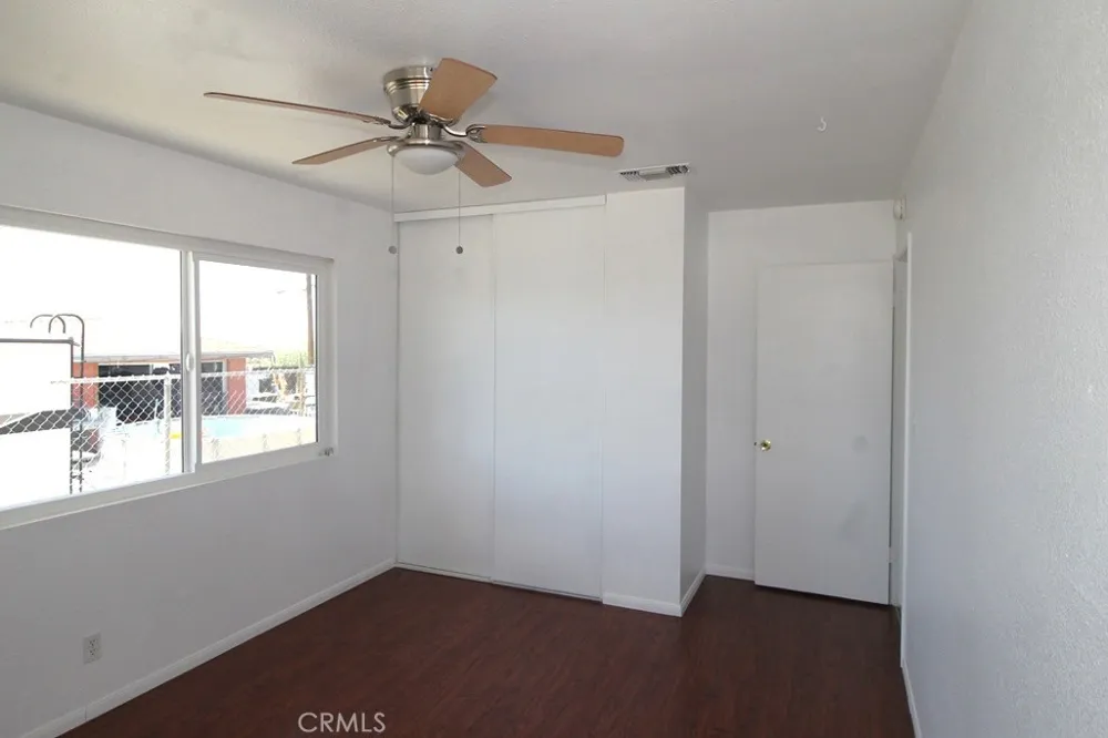 25626 Eaton Barstow, CA 92311