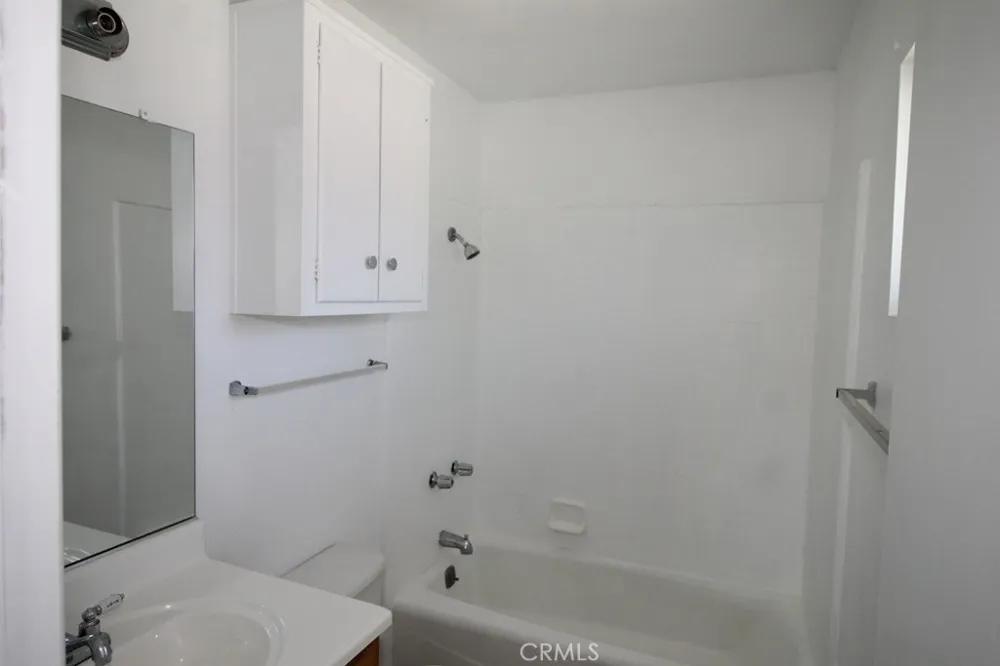 25626 Eaton Barstow, CA 92311