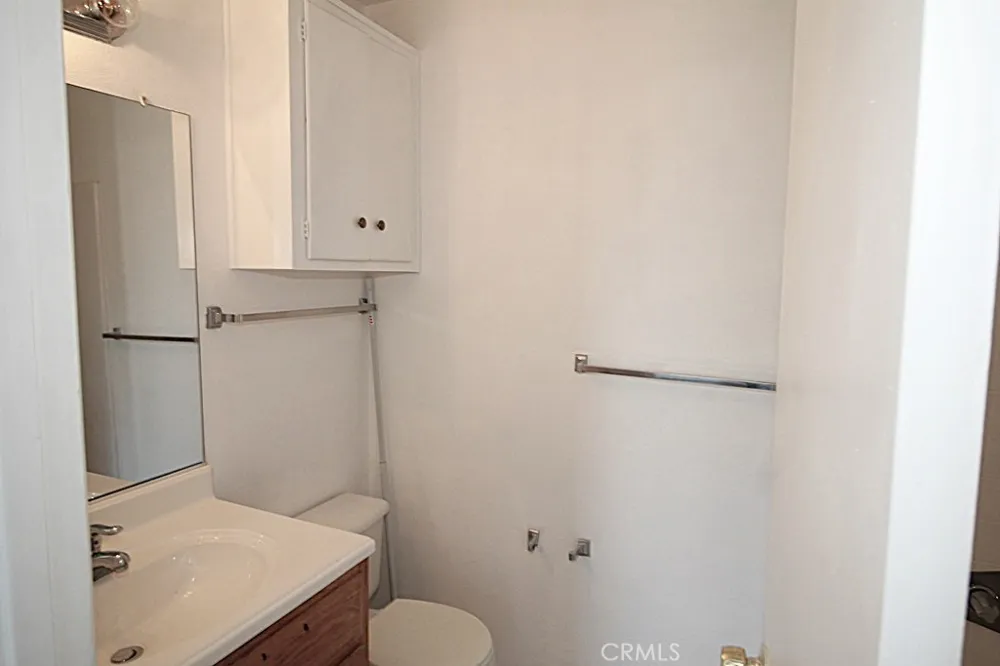 25626 Eaton Barstow, CA 92311